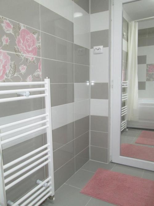 Apartament Sarra Targoviste Exterior photo